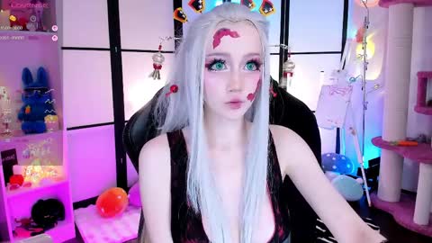 milky cute online show from March 2026 06:42:02 PM