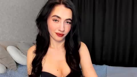 Snapshot of milla__moore chatting on September 2025 03:39:01 PM milla moore online show from September 2025 03:39:01 PM