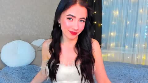 milla moore online show from November 2025 05:17:01 PM