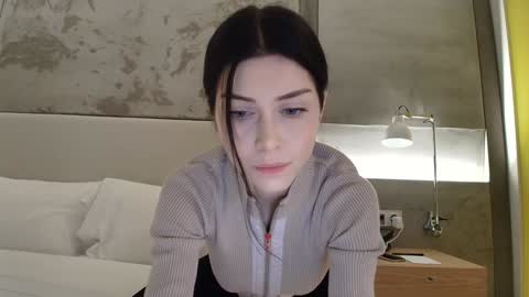 milla bella online show from February 2026 08:46:02 PM