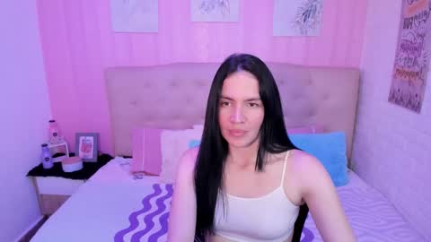 Mila online show from September 2025 07:08:02 PM