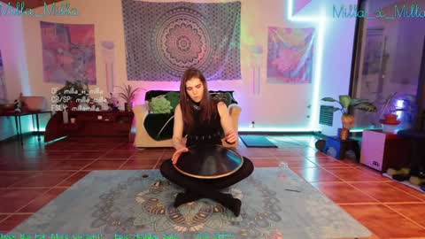 milla_milla online show from January 2025 09:17:02 AM