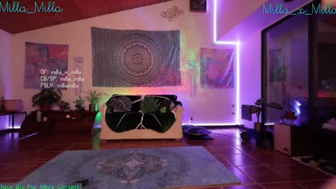 milla_milla online show from January 2025 01:19:01 AM