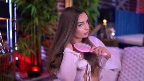 Milla online show from February 2026 06:33:02 AM