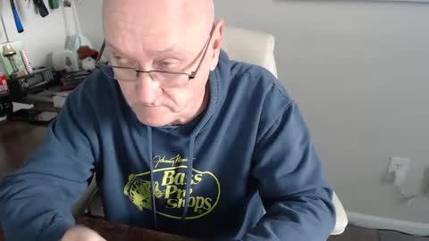 Snapshot of millenium0129 chatting on March 2025 02:42:02 PM millenium0129 online show from March 2025 02:42:02 PM