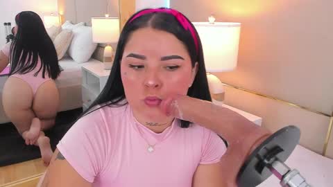 Snapshot of millerchloe chatting on May 2026 01:38:02 PM Chloe Miller online show from May 2026 01:38:02 PM