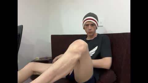 SlimnHungOH online show from September 2025 06:32:02 PM