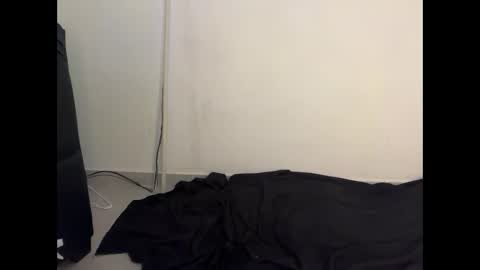 SlimnHungOH online show from April 2026 10:29:01 PM