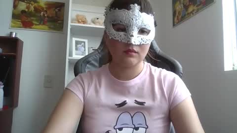 milleynoface online show from April 2026 08:31:01 PM