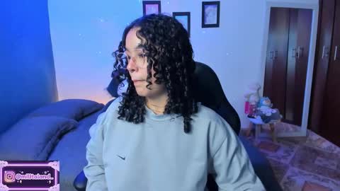        online show from October 2025 05:02:02 PM