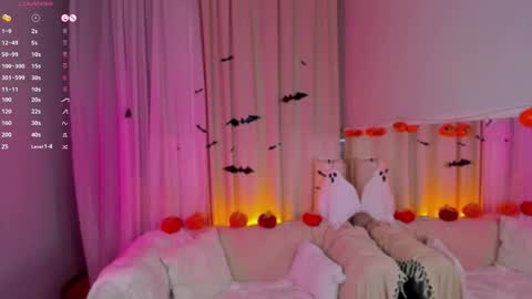 Snapshot of milliminimouse chatting on October 2025 10:42:02 PM milliminimouse online show from October 2025 10:42:02 PM