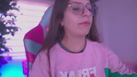 Snapshot of milly_kenner chatting on July 2026 07:35:02 PM MILLY online show from July 2026 07:35:02 PM
