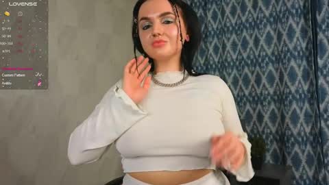 Nika online show from December 2025 03:18:02 PM