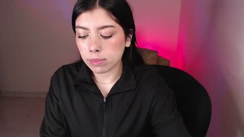 Emily  online show from June 2026 03:05:01 AM