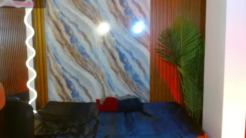 milo_tay online show from April 2026 02:44:01 AM