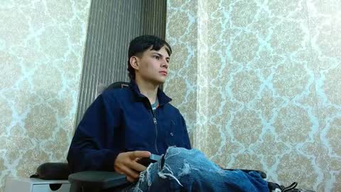 milo_tay1 online show from April 2026 02:31:01 AM