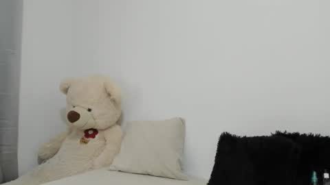 Snapshot of milocouple_ chatting on October 2025 08:53:02 PM Milo online show from October 2025 08:53:02 PM