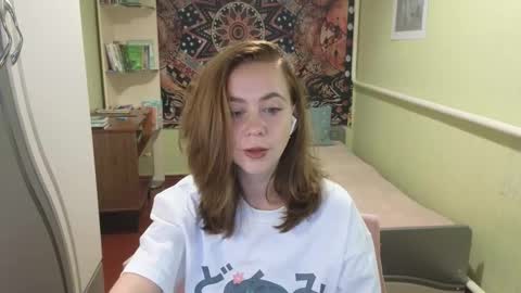 Mila online show from September 2025 03:56:01 PM