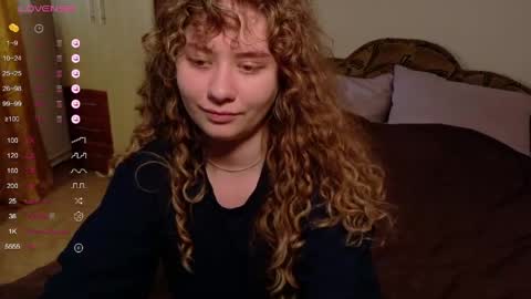 Snapshot of milounee chatting on April 2026 09:01:01 AM milounee online show from April 2026 09:01:01 AM