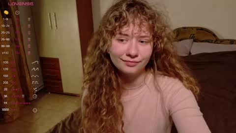 Snapshot of milounee chatting on May 2026 09:45:01 PM milounee online show from May 2026 09:45:01 PM