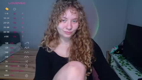 Snapshot of milounee chatting on June 2026 10:39:02 AM milounee online show from June 2026 10:39:02 AM