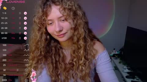 Snapshot of milounee chatting on June 2026 08:09:02 AM milounee online show from June 2026 08:09:02 AM