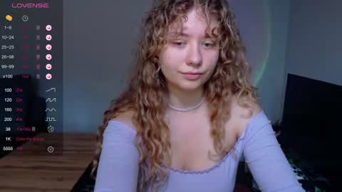 Snapshot of milounee chatting on July 2026 08:17:01 AM milounee online show from July 2026 08:17:01 AM