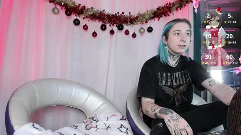 Snapshot of milten_trish chatting on December 2024 08:27:02 PM milten_trish online show from December 2024 08:27:02 PM