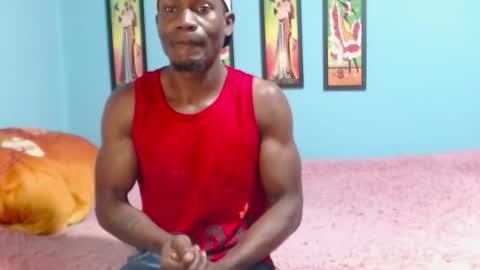 Miltonn online show from November 2025 07:51:02 PM