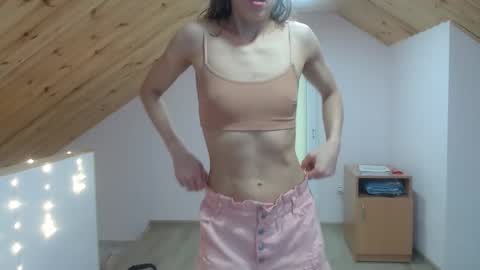 milusea online show from February 2025 01:09:02 PM