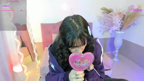 mily_tay online show from April 2026 12:01:01 PM