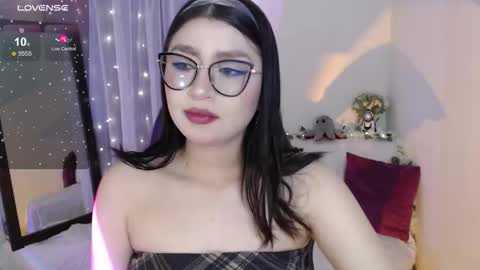 Mily online show from February 2026 10:43:02 PM