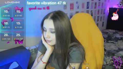 Snapshot of milyamess chatting on March 2025 07:49:02 PM Emily online show from March 2025 07:49:02 PM