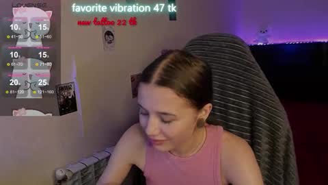 Snapshot of milyamess chatting on November 2025 07:58:01 PM Emily online show from November 2025 07:58:01 PM