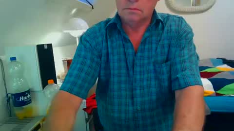 Snapshot of milymen26 chatting on July 2026 07:06:02 PM Milymen26 Polish man master fereskik straight mature online show from July 2026 07:06:02 PM