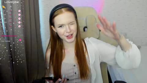 Snapshot of milymi_ chatting on January 2025 10:12:02 AM Milena and Jasper online show from January 2025 10:12:02 AM
