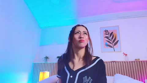 Milly  online show from December 2024 08:04:02 PM