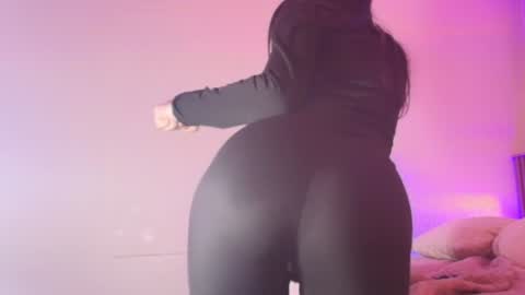 Milly  online show from December 2024 02:29:02 AM