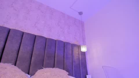 Snapshot of milyy_vermont chatting on December 2024 08:00:02 PM Milyy online show from December 2024 08:00:02 PM