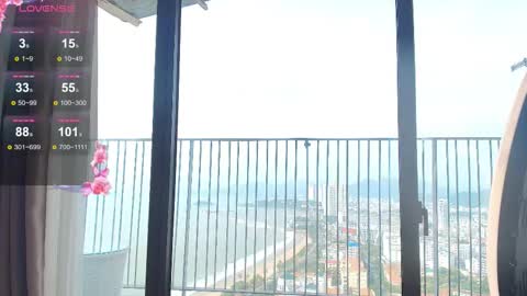 Mina online show from November 2025 02:00:01 AM