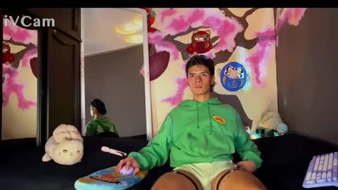 Suki 3 online show from February 2026 07:01:02 PM