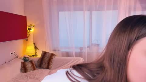 Snapshot of minditrelles chatting on October 2025 07:10:02 AM Mindi online show from October 2025 07:10:02 AM