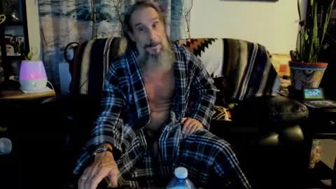 Snapshot of mindphuk chatting on February 2025 07:03:01 AM mindphuk online show from February 2025 07:03:01 AM