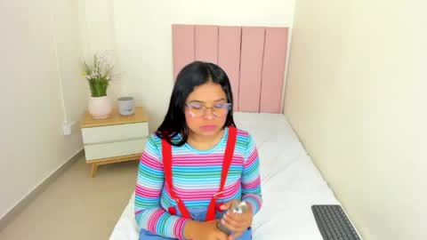 Mindy online show from May 2026 12:21:02 PM