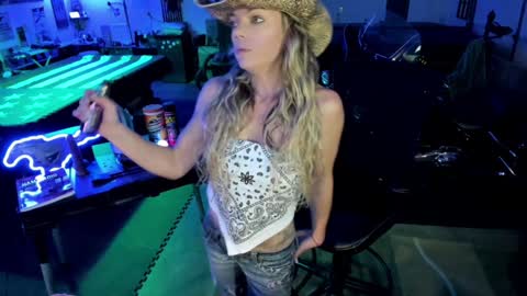 Snapshot of mindymars chatting on January 2025 03:44:01 PM Mindy Mars online show from January 2025 03:44:01 PM