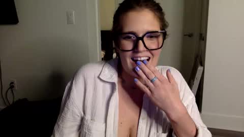 Mindy online show from May 2026 01:56:01 AM