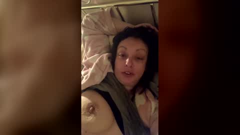 please subscribe to my fansly  please no video or photos must be recorded or re sold online show from April 2026 06:47:01 AM