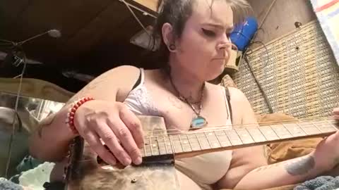 mindyourvib3z online show from September 2025 11:54:01 AM