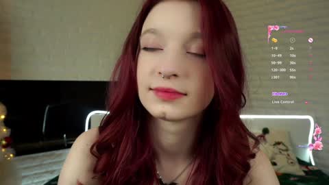 Snapshot of mineliaaa chatting on December 2024 01:22:01 AM Wanda online show from December 2024 01:22:01 AM