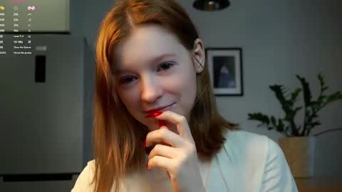 Snapshot of mineliaaa chatting on February 2025 01:24:01 AM Wanda online show from February 2025 01:24:01 AM